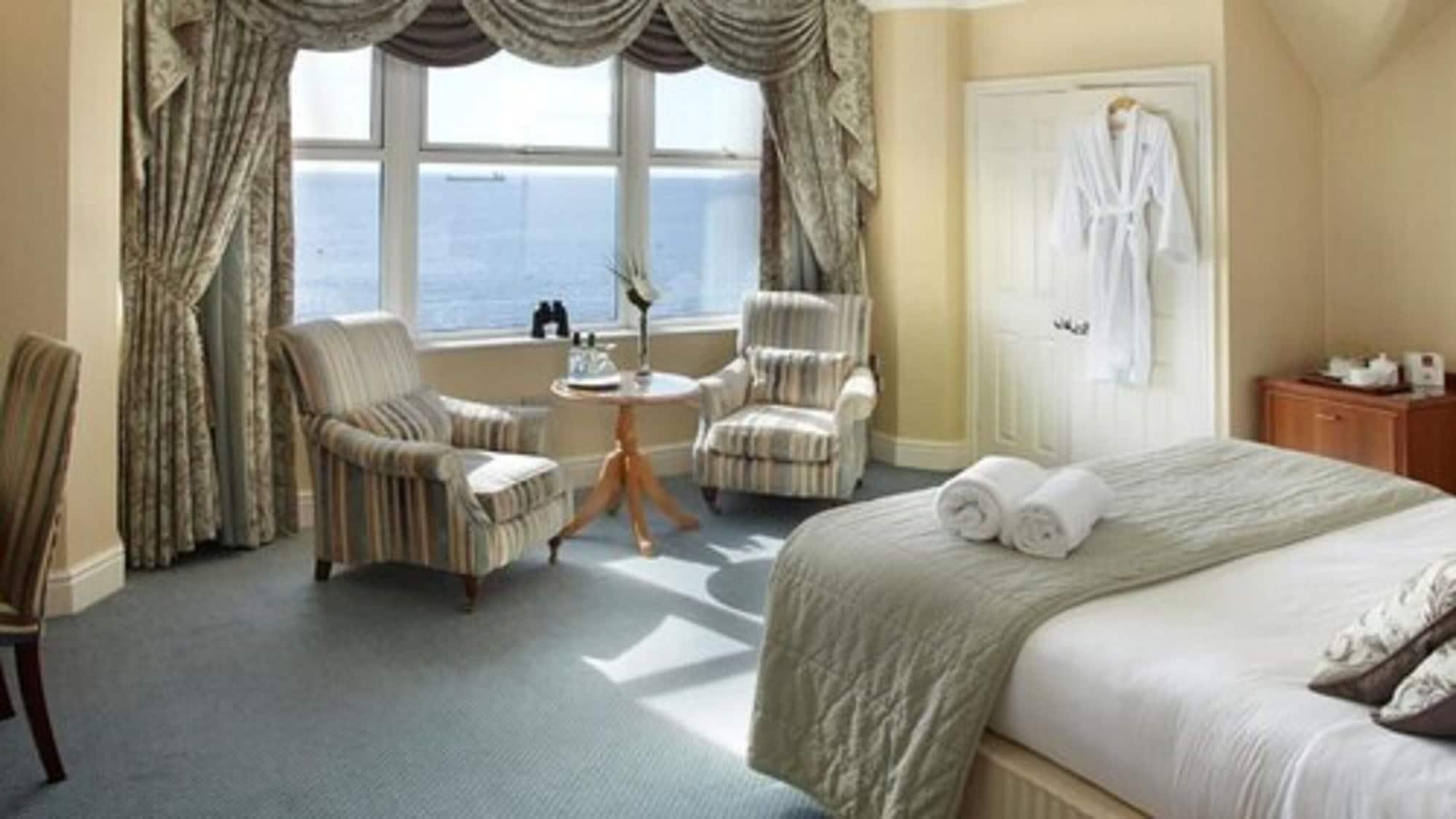 The Royal Duchy Hotel ฟาลมัธ ภายนอก รูปภาพ