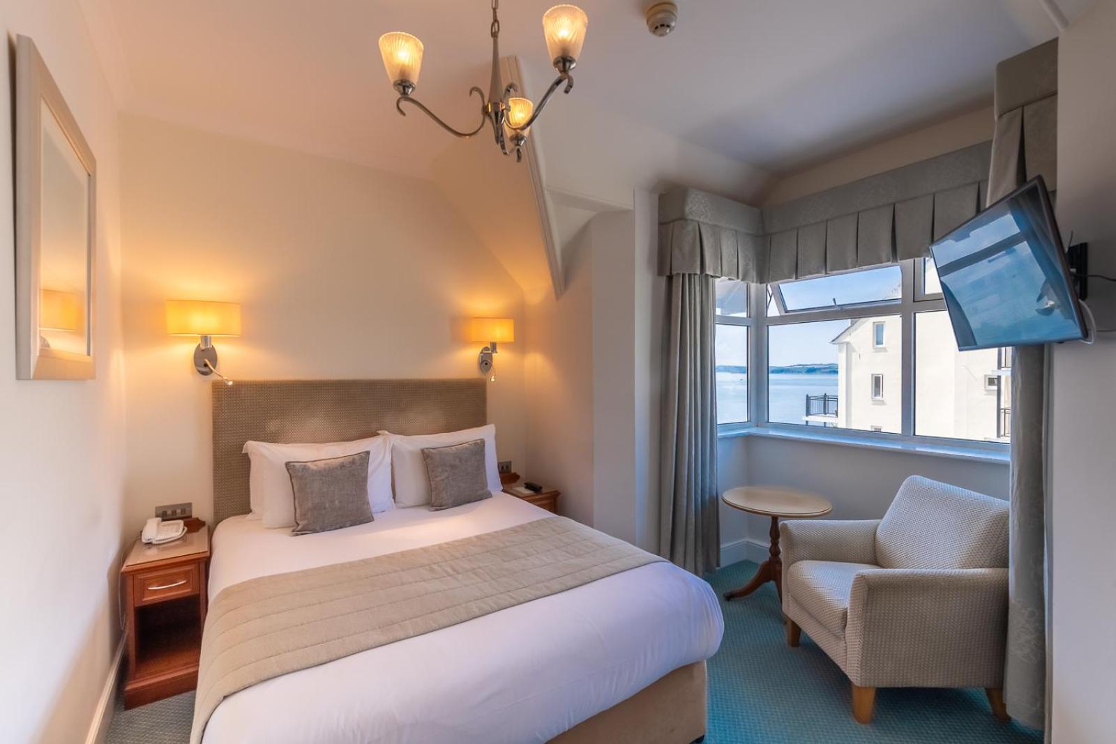 The Royal Duchy Hotel ฟาลมัธ ภายนอก รูปภาพ