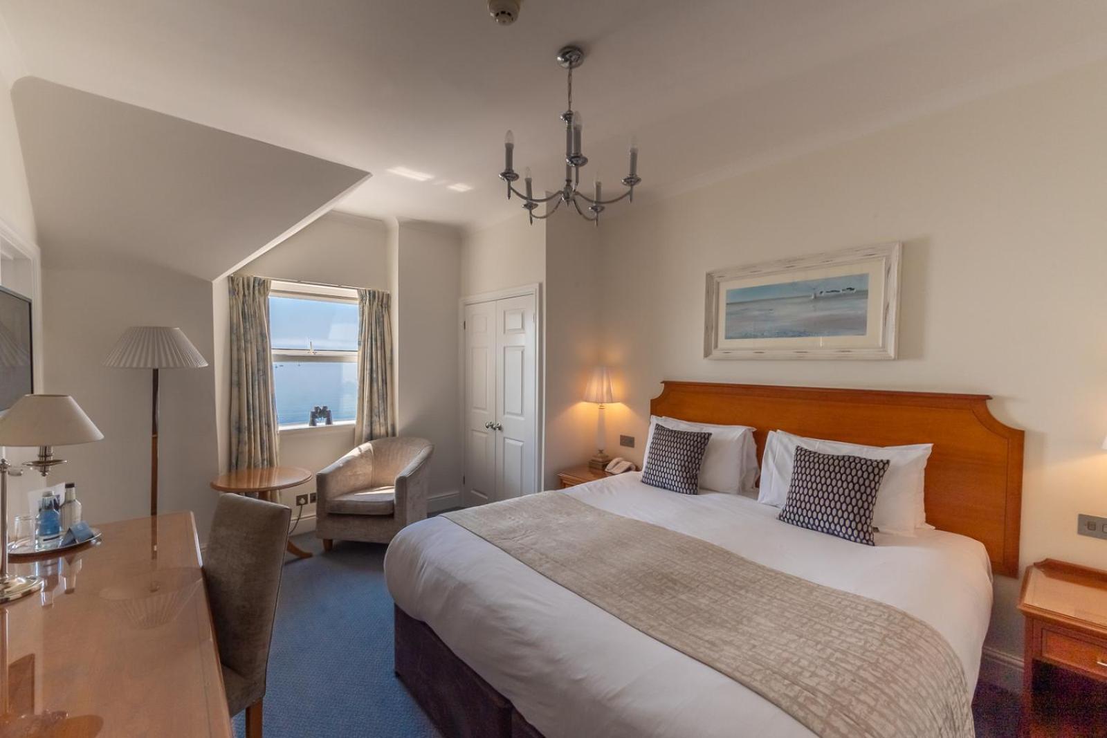 The Royal Duchy Hotel ฟาลมัธ ภายนอก รูปภาพ